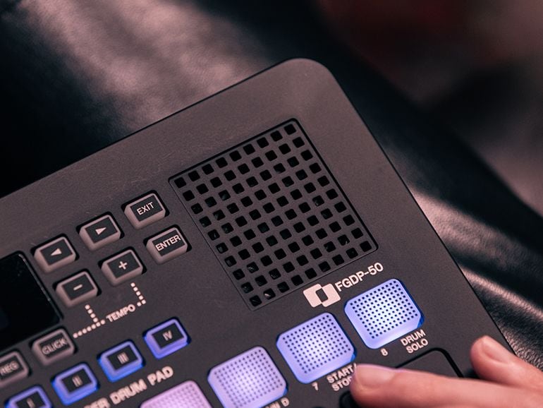 FGDP-50 - Descrição - Bateria para tocar com os dedos - Baterias