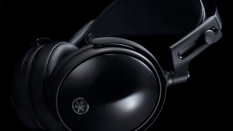 Fones de ouvido fechados de alta qualidade Yamaha YH-C3000 com driver ARMODYNAMIC™