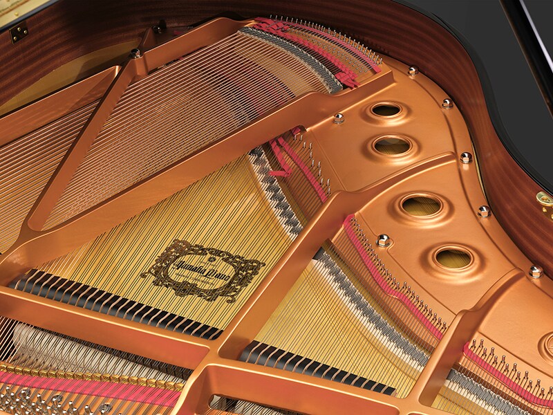 Imagem destacando a estrutura metálica fundida produzida pela Yamaha
