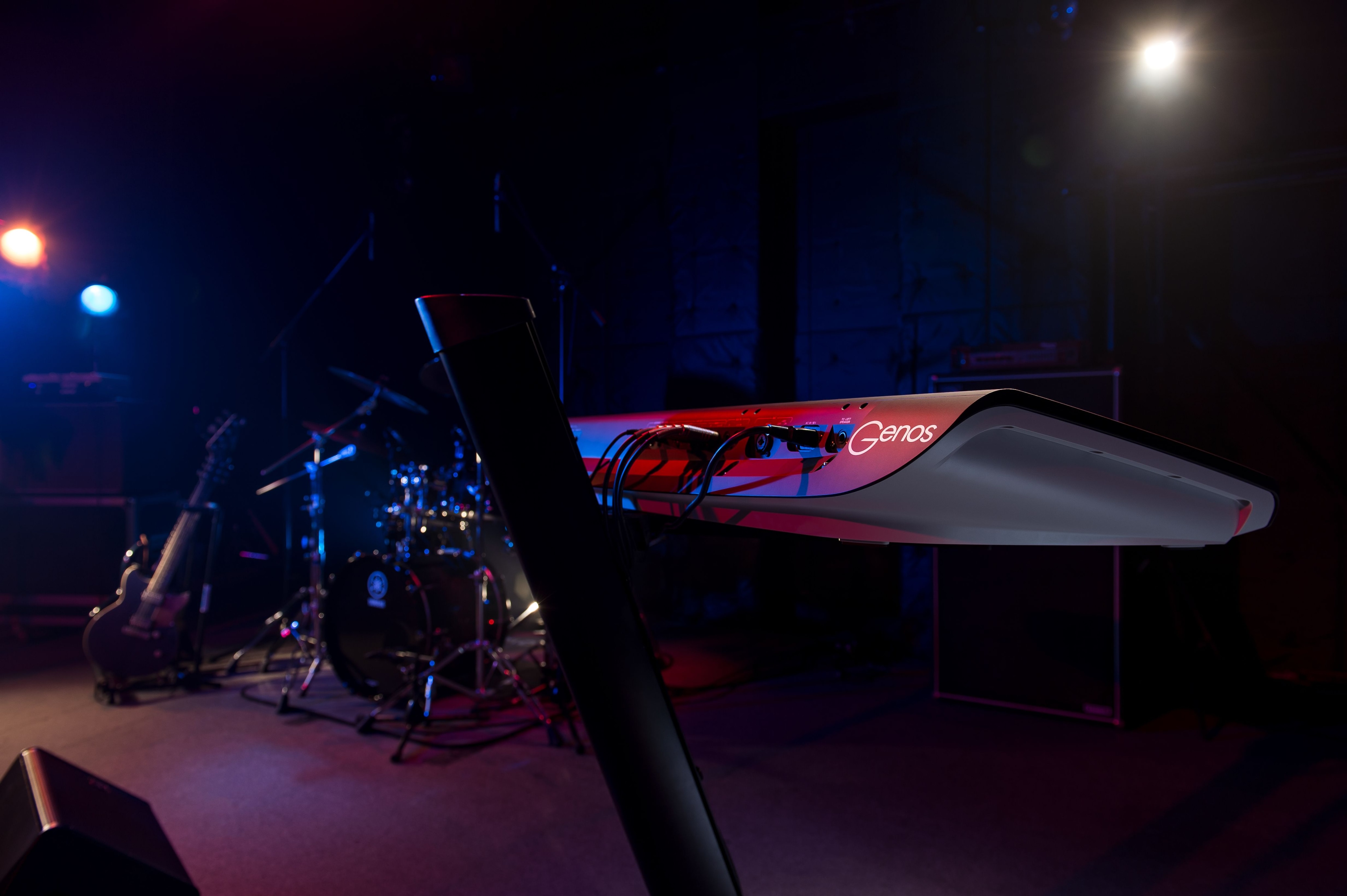 Genos - Galeria - Teclados Arranjadores - Teclados - Instrumentos