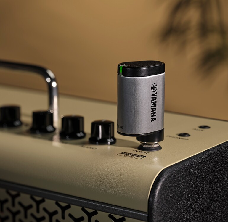 YAMAHA yw10t ワイヤレス　シールド　新品同様　thr 30 YW10T - Descrição - Amplificadores de guitarra - Produtos