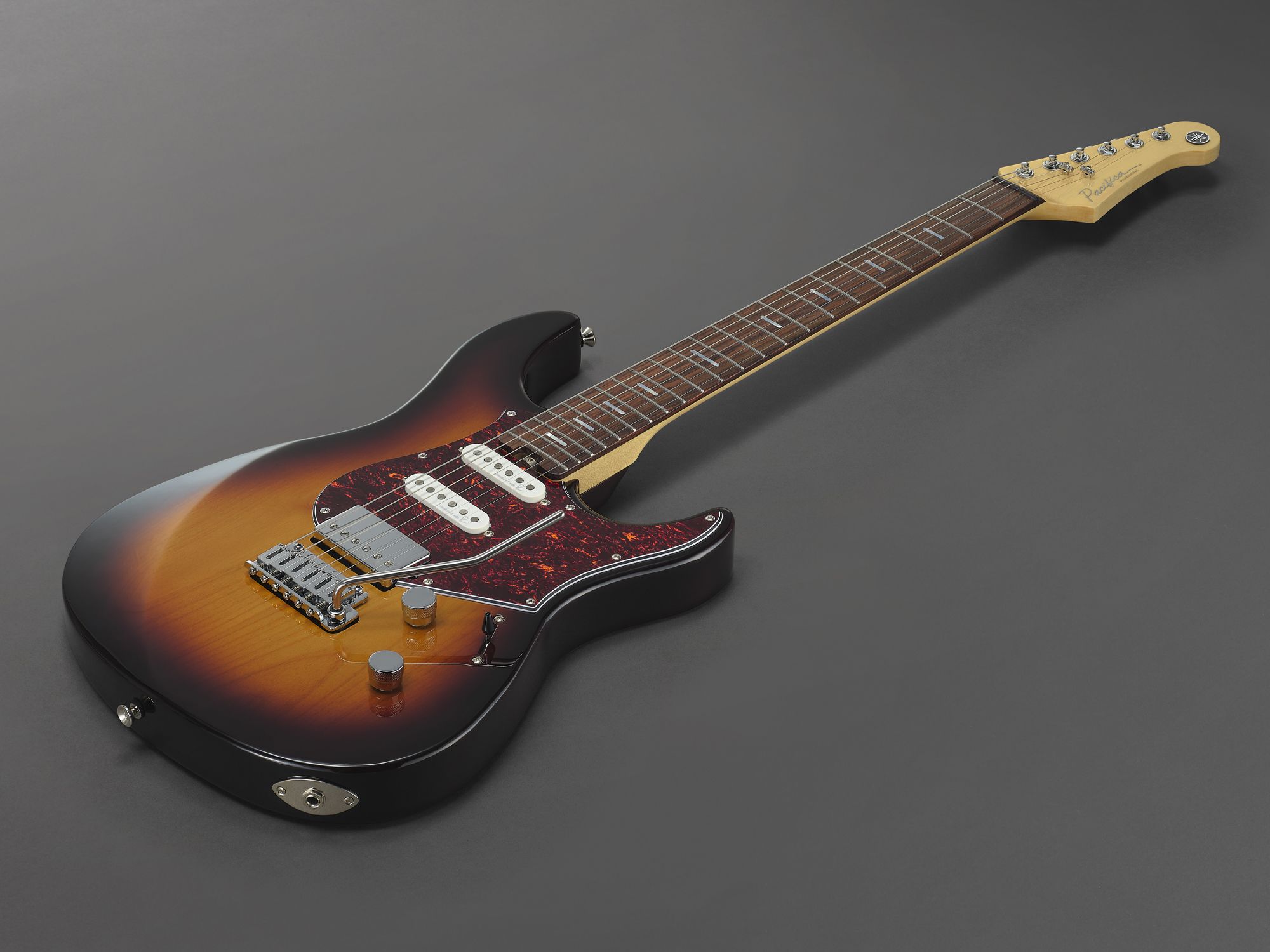 Pacifica - Pacifica Professional - Guitarras Elétricas - Violões