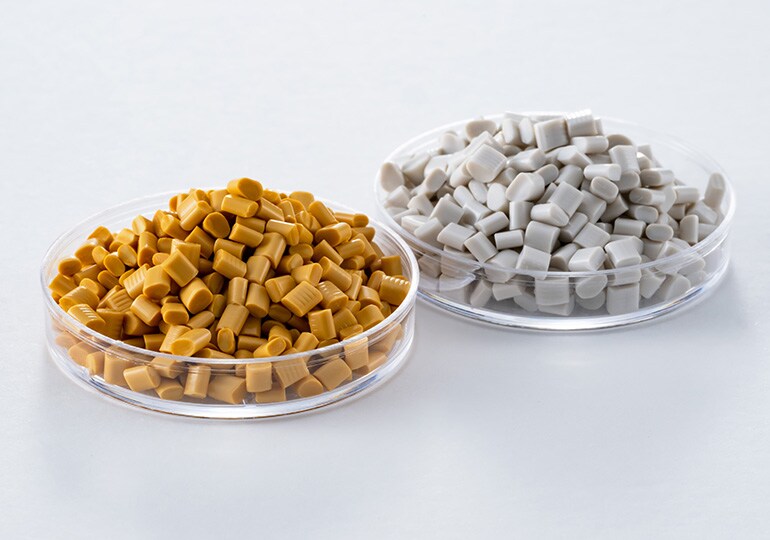 Plástico à base de plantas “TERRAMAC®”