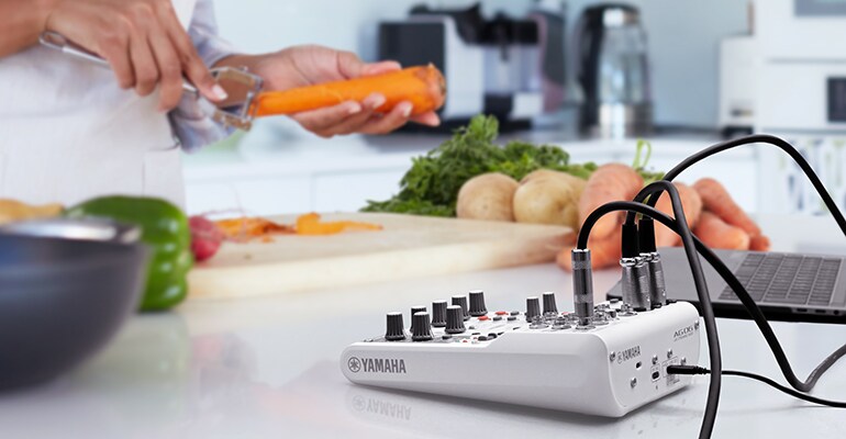 AG06MK2 - Descrição - Série AG - Consoles de Mixagem - Produtos