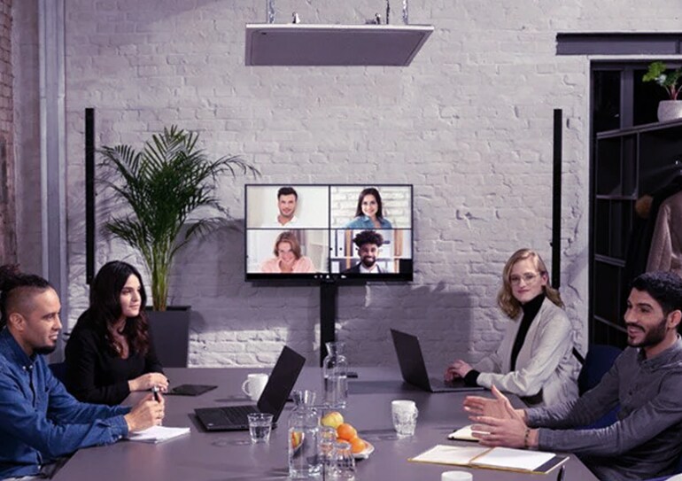 Comunicação confortável e natural, como se você estivesse no mesmo espaço