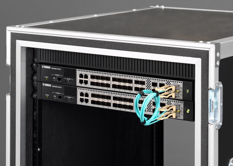 Suporte a empilhamento de 100 GbE: gerenciamento unificado de unidades duplas