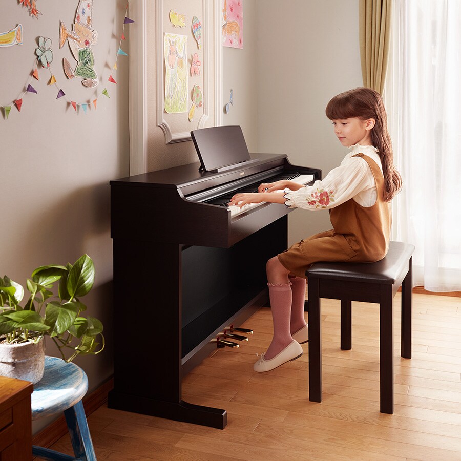 YDP-165 - Descrição - ARIUS - Produtos - Pianos - Yamaha - Brasil