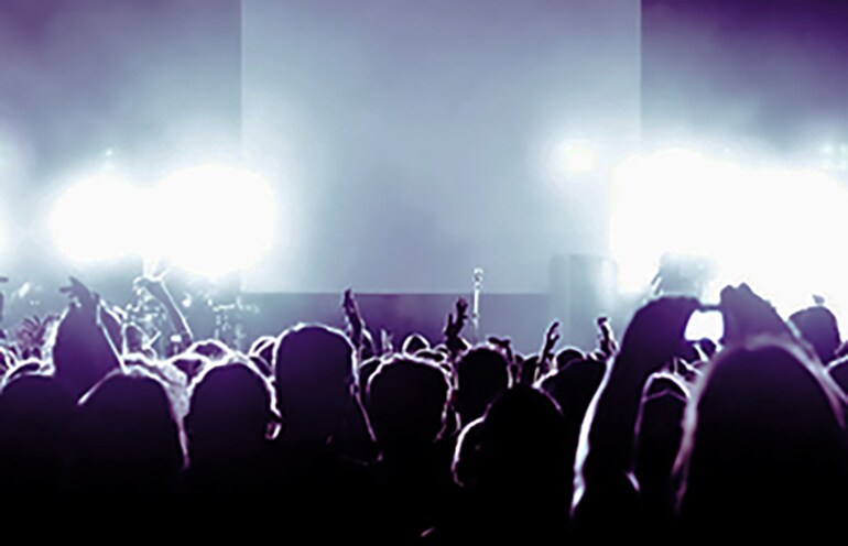 Indoor Stages / Houses of Worship [Mid-size]