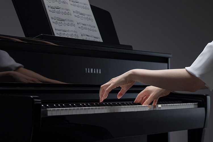 YAMAHA CLP735 クラビノーバ CLP-735 - Descrição - Clavinova - Produtos - Pianos - Yamaha - Brasil