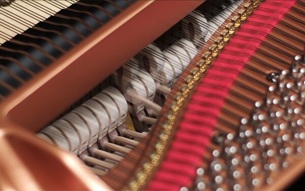CLP-735 - Descrição - Clavinova - Produtos - Pianos - Yamaha - Brasil