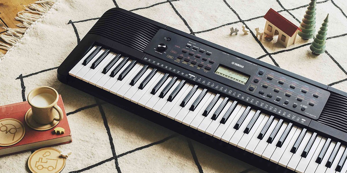 PSR-E273 - Descrição - Teclados Portáteis - Produtos - Teclados