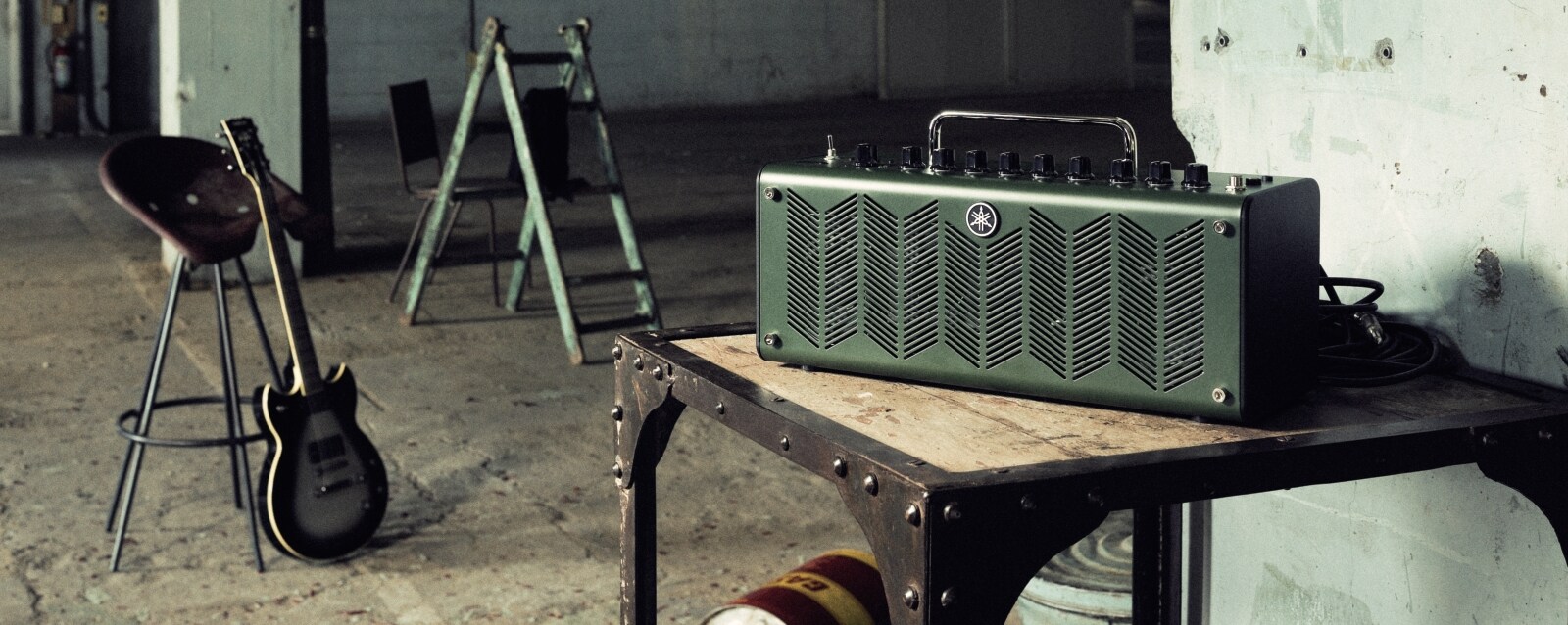 THR - Descrição - Amplificadores de guitarra - Produtos - Violões