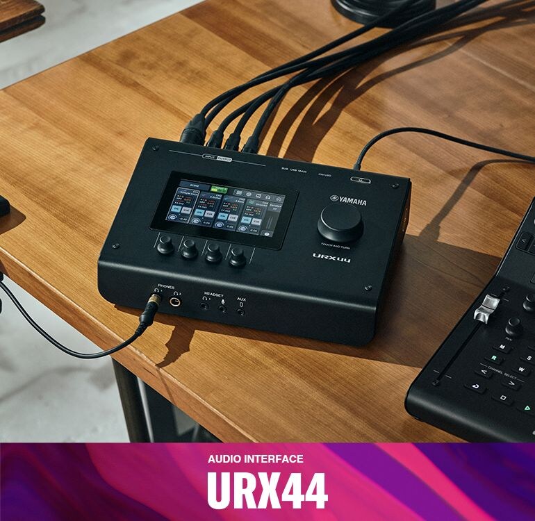 Interface de Áudio Yamaha URX44